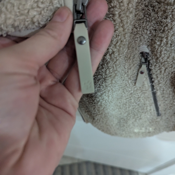 Jack Wolfskin Women's High Cloud Fleece Jacket | Large - Picture 5 of 12